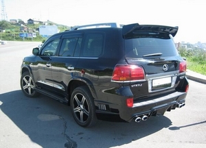 Бампер задний Wald Black Bison для Lexus LX 570 (J200, 2007-2013)