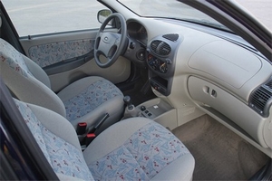 Комплект сидений передних (штатные, правое+левое) ВАЗ 1118 с салазками (111806810010/11)