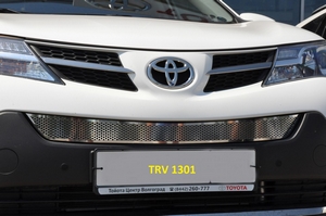 Накладка на решетку в бампер рамка нерж./заполнение перфорация нерж. для Toyota RAV4 (2013 - 2014) - Тюнинг ВАЗ Лада VIN: no.24306. 
