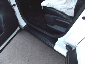 Накладки в проемы передних дверей КАРТ для Renault Kaptur