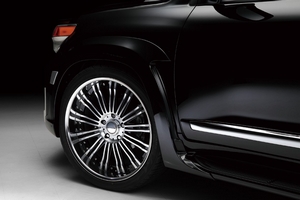 Расширители колесных арок (фендера) Wald Black Bison для Toyota Land Cruiser 200 (рестайлинг, 2013-2016)
