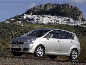 Защита картера и КПП Toyota Corolla Verso 2001-2008 г.в.