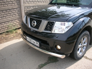 Защита переднего бампера труба Nissan Pathfinder (2005 - 2009)