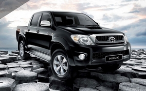 Защита топливного бака Toyota Hilux 2011-2015 г.в.