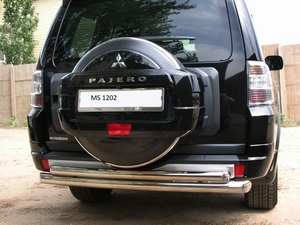 Защита заднего бампера труба двойная Mitsubishi Pajero NEW (2012)