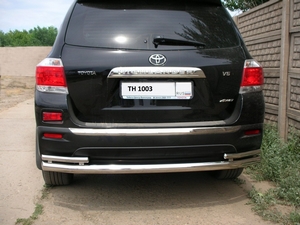 Защита заднего бампера труба двойная Toyota Highlander (2010 - 2012)