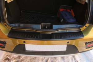 Защитная накладка на задний бампер Renault Sandero